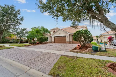 3842 Golden Feather Way, Kissimmee, FL 34746