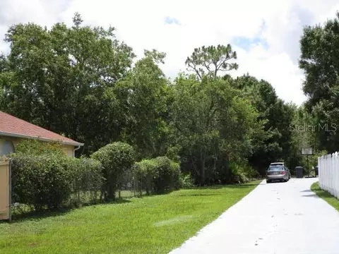 605 Wallaby Ln, Poinciana, FL 34759
