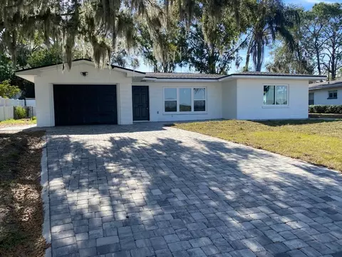 1204 Lake Elbert Dr SE, Winter Haven, FL 33880