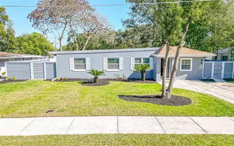 27 S Linden Dr, Orlando, FL 32807