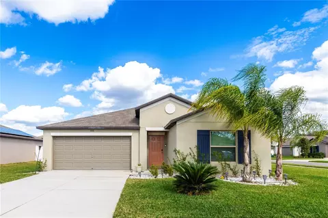 3010 Lytton Hall Dr, Zephyrhills, FL 33540