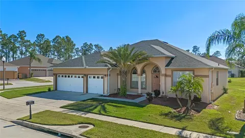 141 Nottingham Way, Davenport, FL 33897