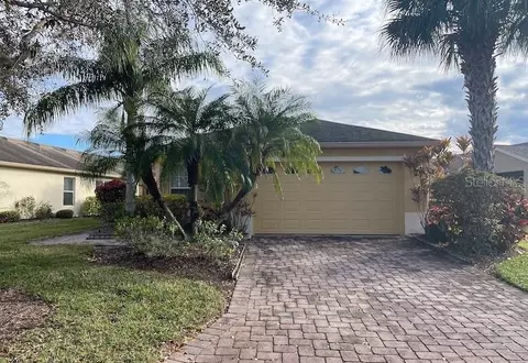 221 Rialto Rd, Poinciana, FL 34759