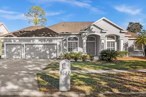 9527 Wickham Way, Orlando, FL 32836