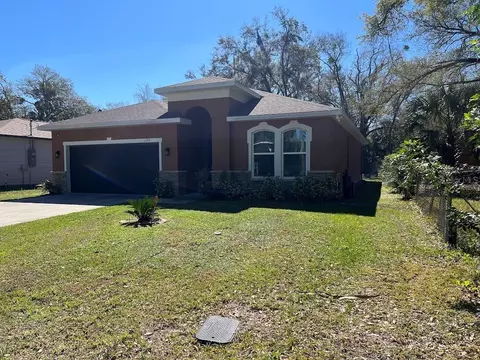 1713 W 14th St, Sanford, FL 32771