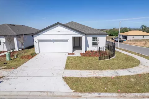 890 Ballantyne Dr, Lake Wales, FL 33898