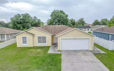 329 Medina Ct, Kissimmee, FL 34758