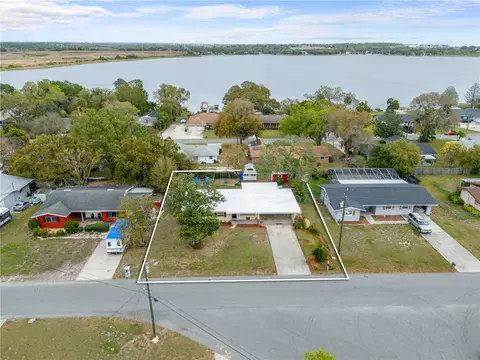 530 Paradise Island Pl, Haines City, FL 33844