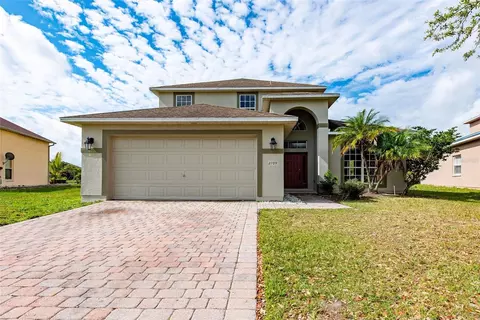 2709 Star Grass Cir, Kissimmee, FL 34746