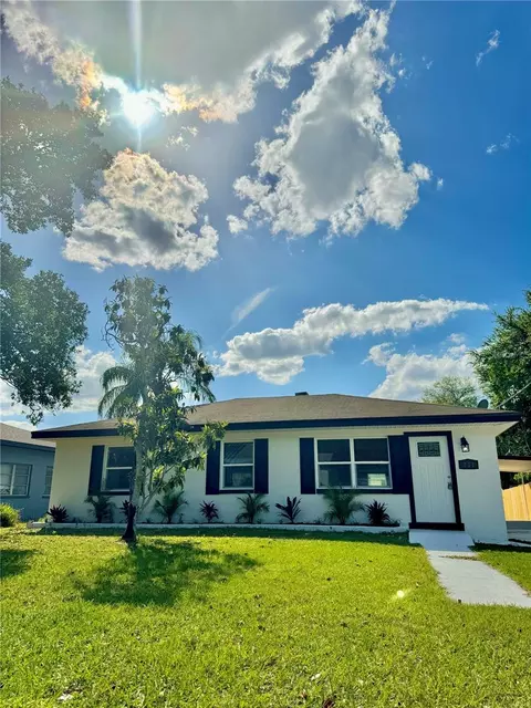 232 Nelson St, Auburndale, FL 33823