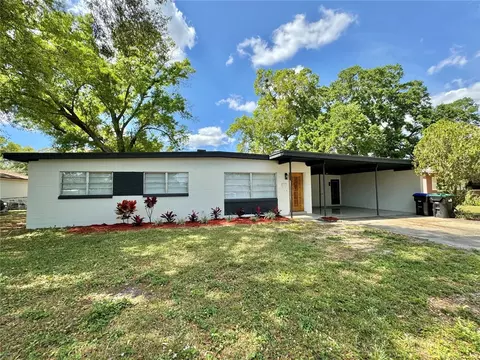 2210 Fontainebleau Dr, Orlando, FL 32808
