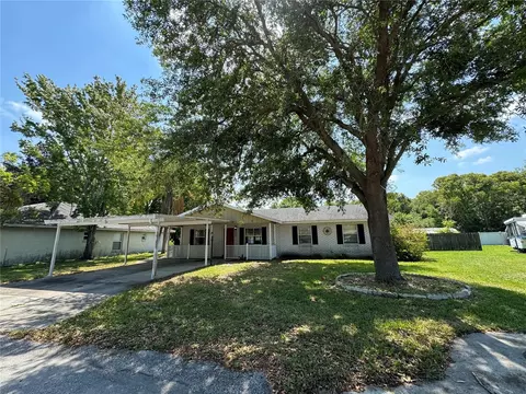 156 Manseau Dr, Winter Haven, FL 33880