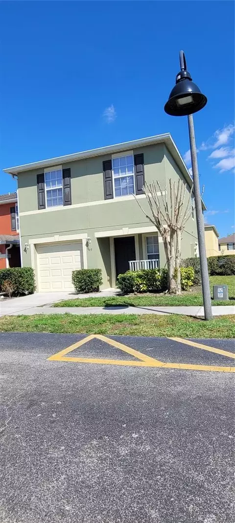 569 Cresting Oak Cir #88, Orlando, FL 32824