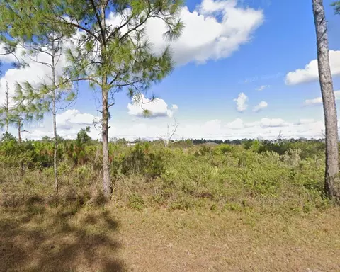 304 Orchid Dr, Indian Lake Estates, FL 33855