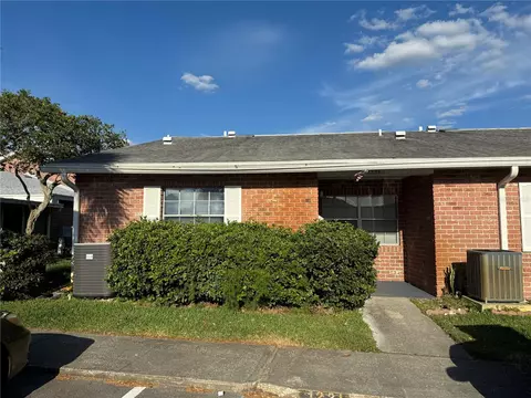 1221 Americana Pl, Orlando, FL 32807