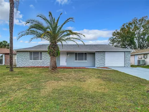 6125 Westport Dr, Port Richey, FL 34668