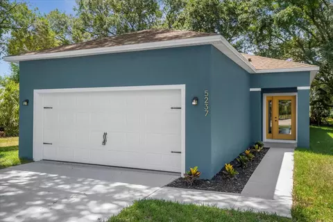 5237 Golden Gate Blvd, Polk City, FL 33868