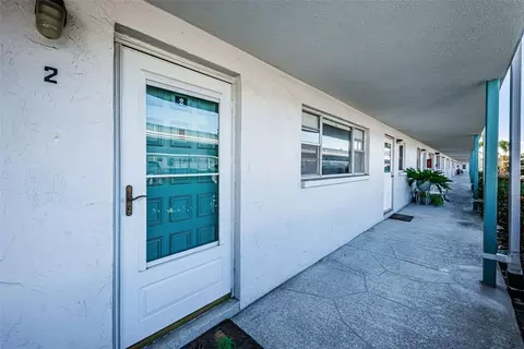 5286 81st St N #2, Saint Petersburg, FL 33709