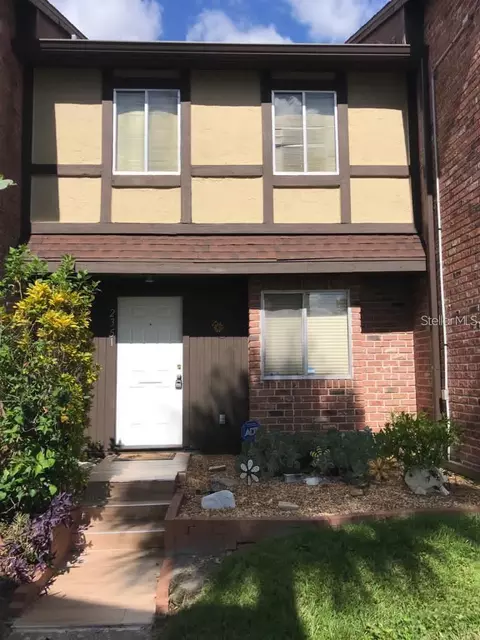2351 Huntington Green Ct #8, Orlando, FL 32839