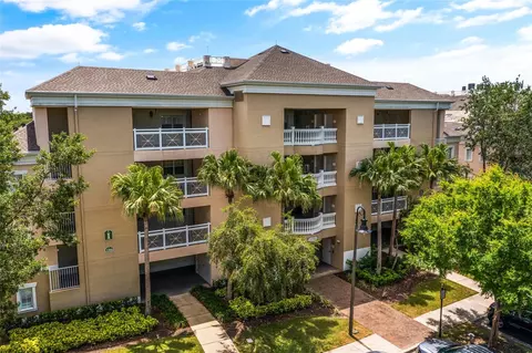 1366 Centre Court Ridge Dr #302, Kissimmee, FL 34747