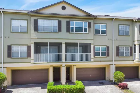 2550 Grand Central Pkwy #15, Orlando, FL 32839