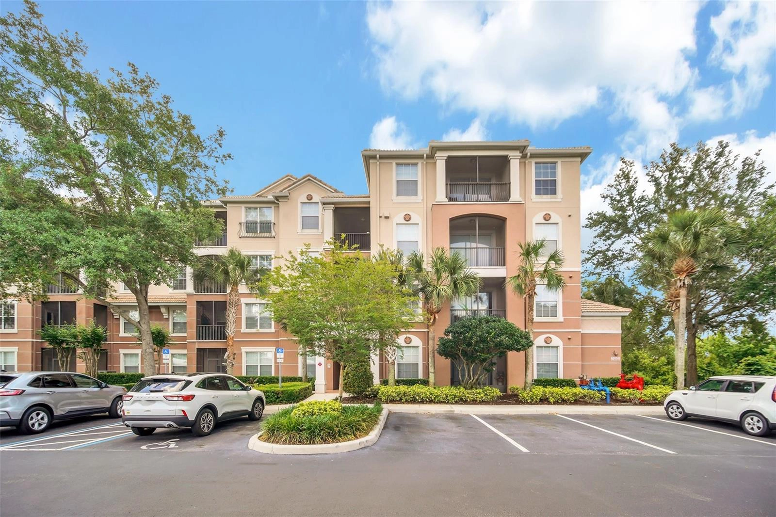 1353 Venezia Ct Unit 105  