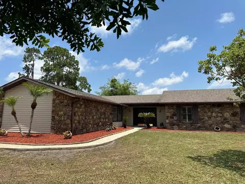 2485 N Stewart St, Kissimmee, FL 34746