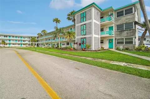 1900 59th Ave N #219, Saint Petersburg, FL 33714