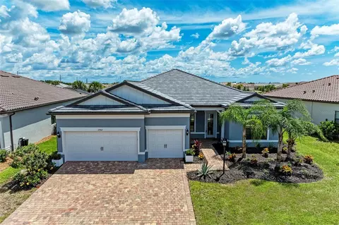 17912 Northwood Pl, Lakewood Ranch, FL 34202