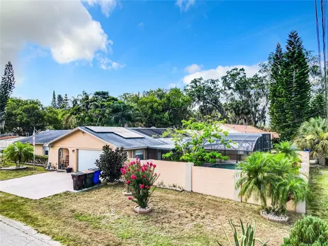 2241 8th St, Saint Cloud, FL 34769