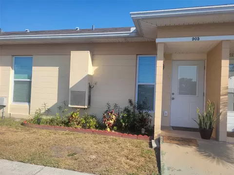 905 Club Cir, Lakeshore, FL 33854