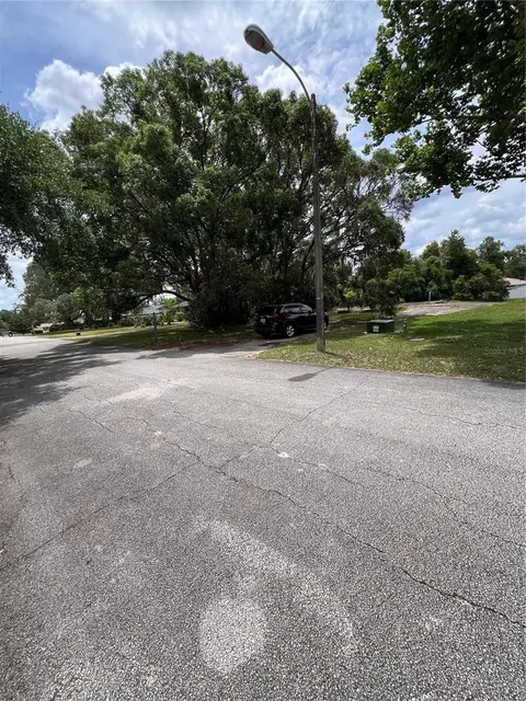2049 Cleo Ln, Deltona, FL 32738