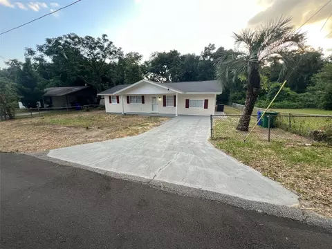 711 4th St, Wildwood, FL 34785