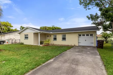 2125 Patrick St, Kissimmee, FL 34741