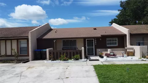 7884 Guardsmen St, Orlando, FL 32822