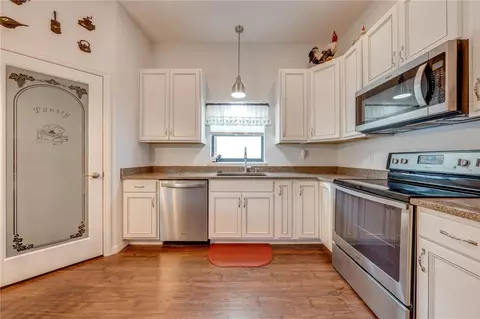 Kitchen - 4450 Kaiser Ave, Saint Cloud, FL 34772 photo 9 of 9