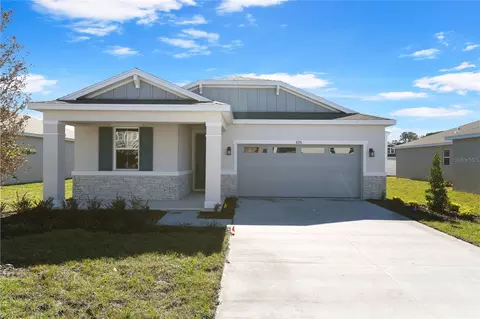 4256 Sawtooth Ct, Tavares, FL 32778