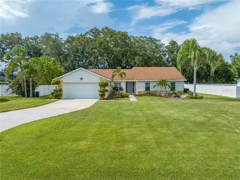 1511 Skyline Dr, Kissimmee, FL 34744