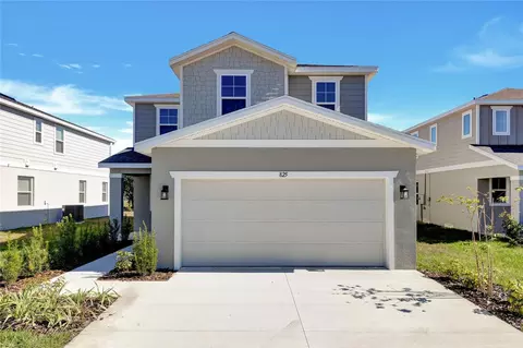 825 Blue Creek Dr, Haines City, FL 33844