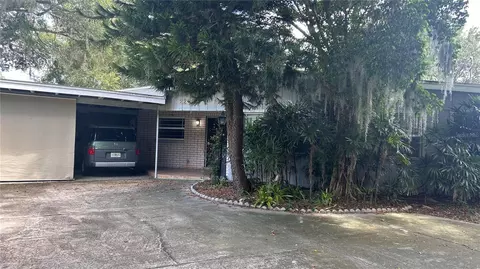 2225 Homewood Dr, Belle Isle, FL 32809
