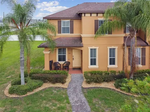 2346 Calabria Ave, Davenport, FL 33897