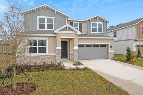 4255 Sawtooth Ct, Tavares, FL 32778