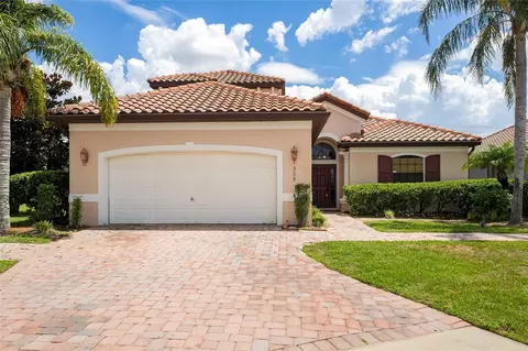 305 Villa Sorrento Cir, Haines City, FL 33844
