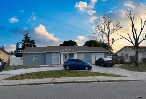 747 Royal Palm Dr, Kissimmee, FL 34743