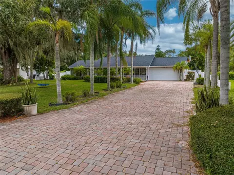 1604 Regal Oak Dr, Kissimmee, FL 34744