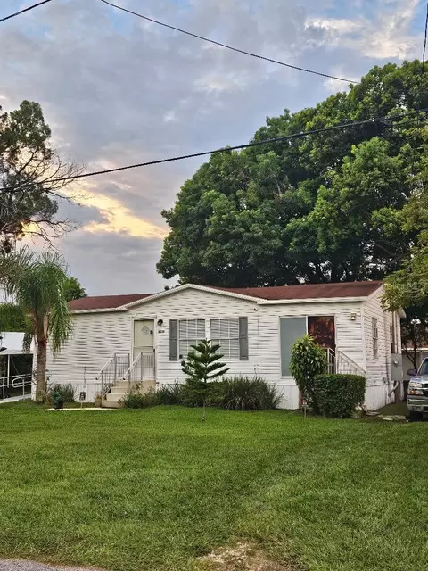 8030 Charlin Pkwy, Orlando, FL 32822
