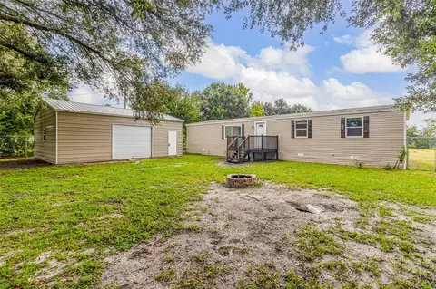 9027 Woodview Dr, Polk City, FL 33868