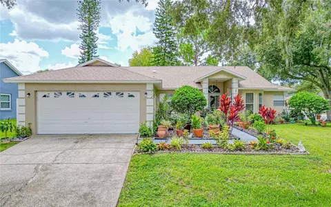 2436 Lake Jackson Cir, Apopka, FL 32703