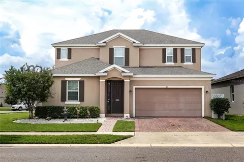 817 Landmark Hills Dr, Haines City, FL 33844