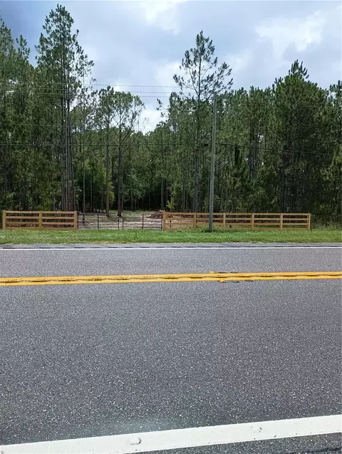 15182 Commonwealth Ave N, Polk City, FL 33868